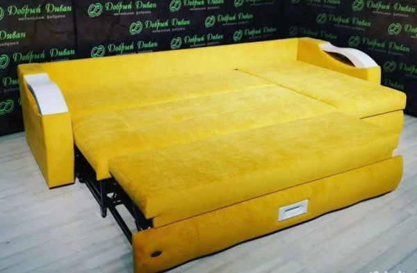 Угловой диван "Кармен" желтый